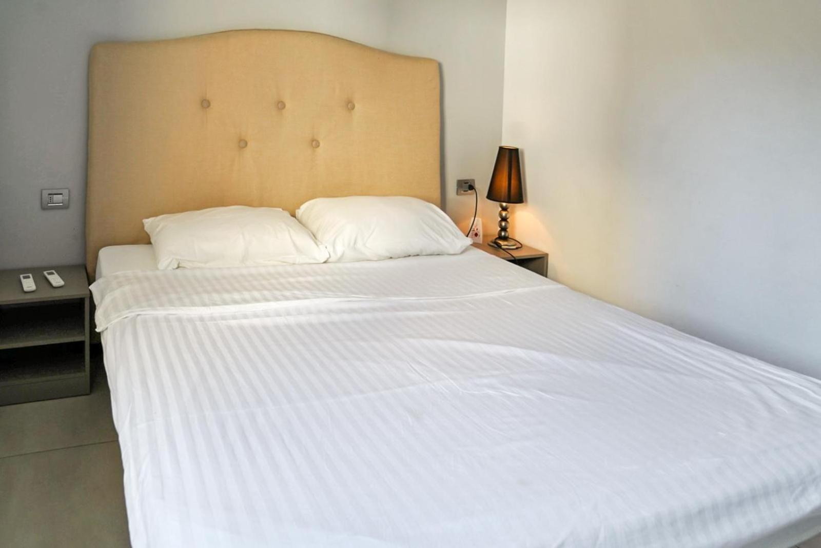 Kristal Paris Resort Novalja Extérieur photo