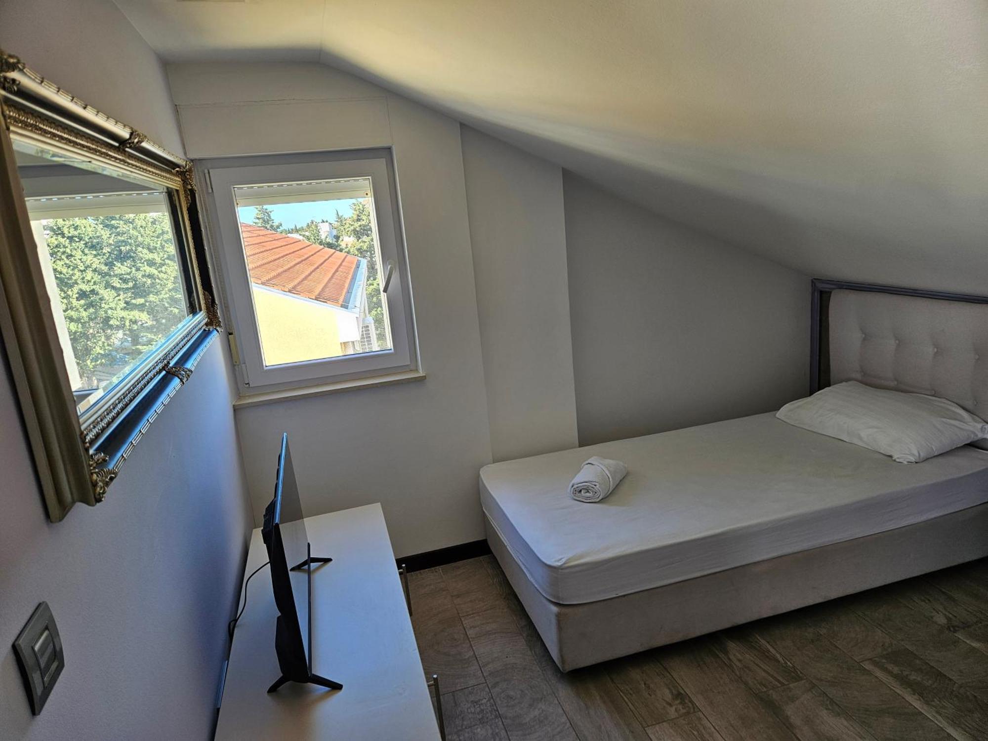 Kristal Paris Resort Novalja Extérieur photo