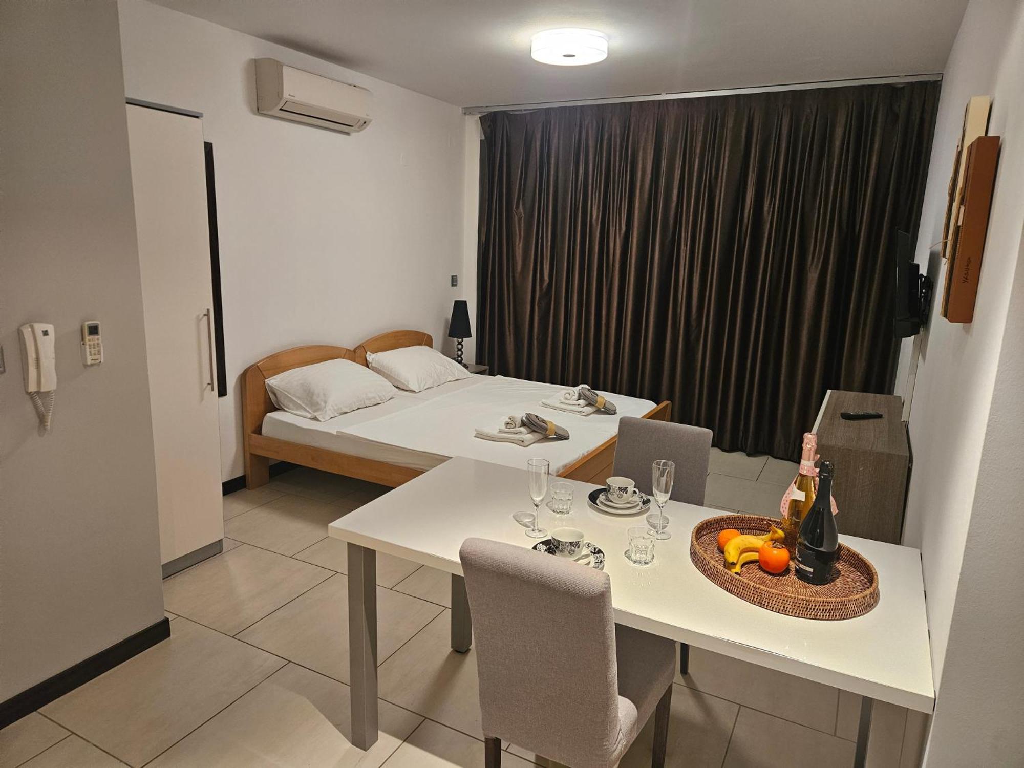 Kristal Paris Resort Novalja Extérieur photo